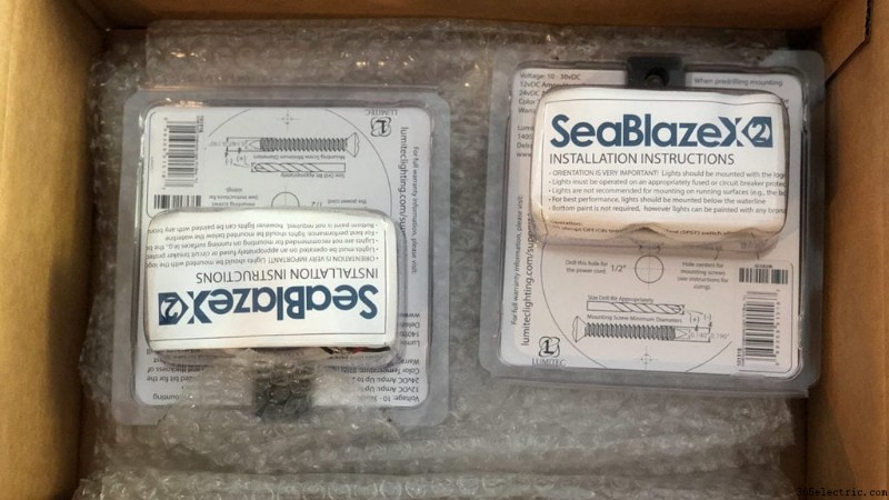 Review e instalación Lumitec SeaBlazeX2: luces sumergibles LED para barco