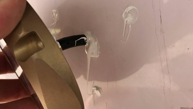 Review e instalación Lumitec SeaBlazeX2: luces sumergibles LED para barco