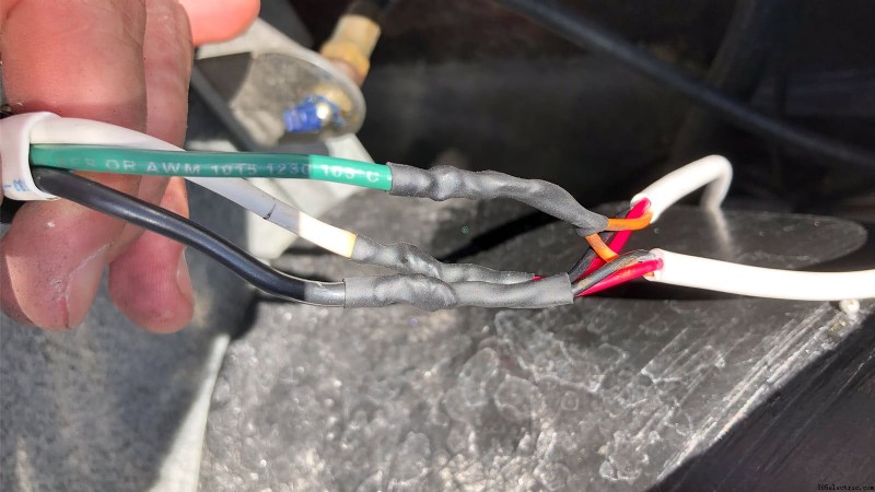 Review e instalación Lumitec SeaBlazeX2: luces sumergibles LED para barco