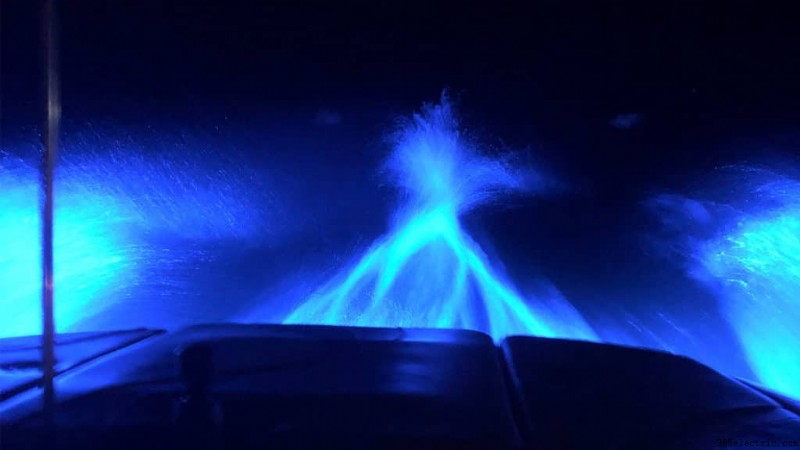 Review e instalación Lumitec SeaBlazeX2: luces sumergibles LED para barco